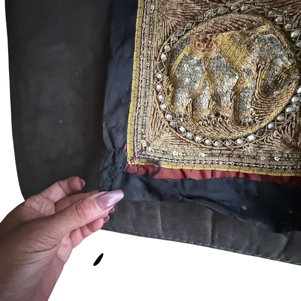 Vintage Embroidered Elephant Textile Wall Hanging Decorative Panel - Picture 9 of 11